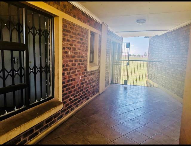 3 BEDROOM FLAT FOR SALE IN BERGSIG
